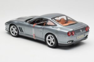 Ferrari 550 Maranello Harmaa Metallic Maisto 1:18 4839 Metalli — kuva 5 / 6