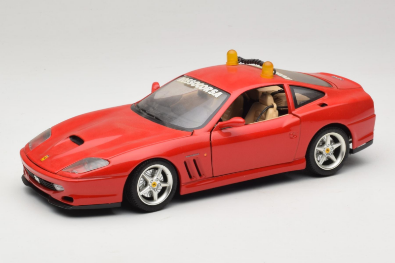 Ferrari 550 Maranello Safety Car Rosso Corsa Bburago 1:18 3064-P1 Metalli