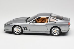 Ferrari 550 Maranello Hopea Bburago 1:18 3344 Metalli — kuva 4 / 8