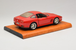 Ferrari 550 Maranello Technik Museum Speyer Edition Bburago 1:18 B001 Metalli — kuva 3 / 8