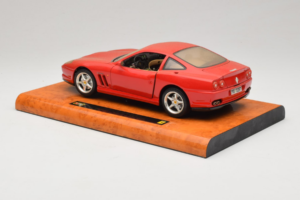 Ferrari 550 Maranello Technik Museum Speyer Edition Bburago 1:18 B001 Metalli — kuva 7 / 8