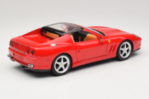 Ferrari 575M Superamerica Punainen Hot Wheels 1:18 J2858 Metalli — kuva 3 / 8