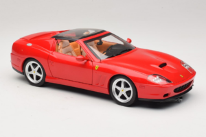 Ferrari 575M Superamerica Punainen Hot Wheels 1:18 J2858 Metalli — kuva 6 / 8