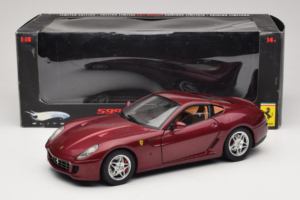 Ferrari 599 GTB Fiorano Tummanpunainen Hot Wheels 1:18 M1200 Metalli — kuva 8 / 8
