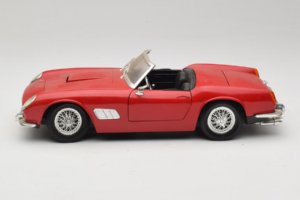 Ferrari California Avoauto Punainen Tonka 1:18 01109-P1 Metalli — kuva 4 / 8