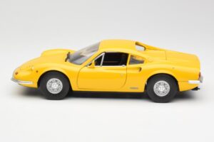 Ferrari Dino 246 GT Keltainen Anson 1:18 30301W Metalli — kuva 4 / 8