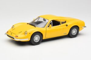 Ferrari Dino 246 GT Keltainen Anson 1:18 30301W Metalli