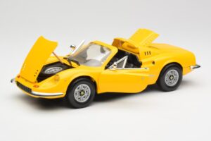 Ferrari Dino 246 GTS Keltainen Hot Wheels 1:18 23920 Metalli — kuva 2 / 8