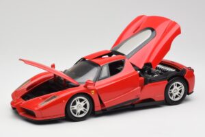 Ferrari Enzo Punainen Hot Wheels 1:18 56293 Metalli — kuva 2 / 8