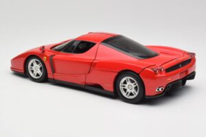 Ferrari Enzo Punainen Hot Wheels 1:18 56293 Metalli — kuva 7 / 8