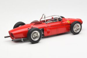 Ferrari Dino 156 Sharknose F1 1961 CMC 1:18 M-078 Metalli — kuva 2 / 6