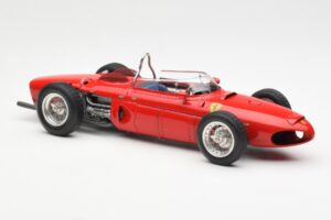 Ferrari Dino 156 Sharknose F1 1961 CMC 1:18 M-078 Metalli — kuva 4 / 6