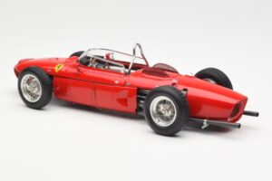 Ferrari Dino 156 Sharknose F1 1961 CMC 1:18 M-078 Metalli — kuva 5 / 6