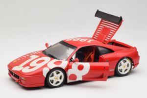 Ferrari F355 Berlinetta Punainen valkoisilla vanteilla UT Models 1:18 180074020-P2 Metalli — kuva 2 / 8