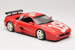 Ferrari F355 Berlinetta Punainen valkoisilla vanteilla UT Models 1:18 180074020-P2 Metalli — kuva 6 / 8