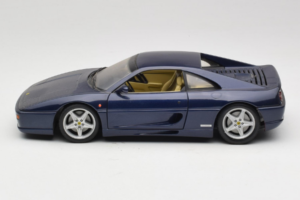 Ferrari F355 Berlinetta Sininen Metallic UT Models 1:18 180074020-B1 Metalli — kuva 4 / 8