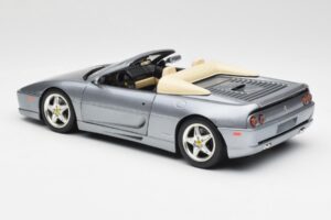 Ferrari F355 Spider Hopea Hot Wheels 1:18 23907-M1 Metalli — kuva 7 / 8
