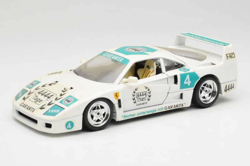 Ferrari F40 4444 Tage Garanta #4 Valkoinen Bburago 1:18 3332-W5 Metalli