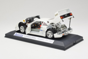 Ferrari F40 Autoliv Valkoinen Rajoitettu Painos 150 kpl Exclusive Cars 1:18 EC001 Metalli — kuva 5 / 9
