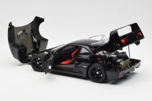 Ferrari F40 Musta Kyosho 1:18 08416BK Metalli — kuva 7 / 10