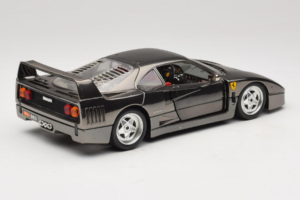 Ferrari F40 Chrome Black Bburago 1:18 3401-B1 Metalli — kuva 3 / 8