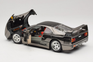 Ferrari F40 Chrome Black Bburago 1:18 3401-B1 Metalli — kuva 5 / 8