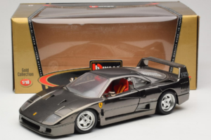 Ferrari F40 Chrome Black Bburago 1:18 3401-B1 Metalli — kuva 8 / 8