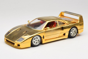 Ferrari F40 Chrome Gold Limited Edition 250 pcs Bburago 1:18 3332-G1 Metalli