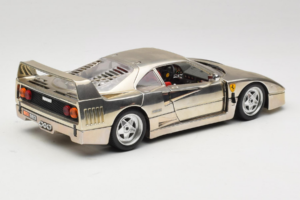 Ferrari F40 Chrome Silver Bburago 1:18 3401 Metalli — kuva 3 / 8