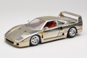 Ferrari F40 Chrome Silver Bburago 1:18 3401 Metalli