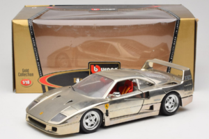 Ferrari F40 Chrome Silver Bburago 1:18 3401 Metalli — kuva 8 / 8