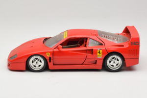 Ferrari F40 Club Deutschland Punainen Bburago 1:18 3032-L3 Metalli — kuva 4 / 8