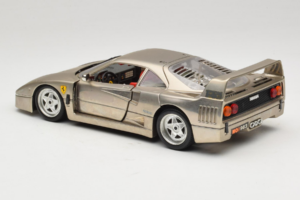 Ferrari F40 Dark Chrome Silver Kroymans Rajoitettu Painos Bburago 1:18 3032-C2 Metalli — kuva 7 / 8