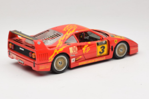 Ferrari F40 Evoluzione #3 Brummel Punainen 1987 Bburago 1:18 3022-P2 Metalli — kuva 3 / 8
