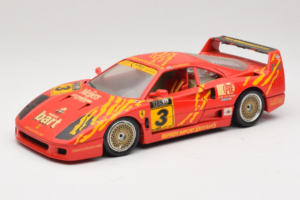 Ferrari F40 Evoluzione #3 Brummel Punainen 1987 Bburago 1:18 3022-P2 Metalli