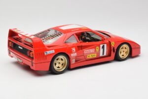 Ferrari F40 Evoluzione Bburago 1:18 3042 Metalli — kuva 3 / 8
