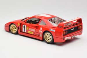 Ferrari F40 Evoluzione Bburago 1:18 3042 Metalli — kuva 7 / 8