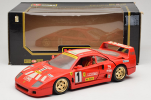 Ferrari F40 Evoluzione #1 Pirelli Punainen 1992 Bburago 1:18 3042-P1 Metalli — kuva 8 / 8