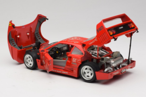 Ferrari F40 Evoluzione FC Nürnberg Special Edition Punainen Bburago 1:18 3042-FCN Metalli — kuva 5 / 8