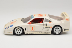 Ferrari F40 #1 Expert Valkoinen 1987 Bburago 1:18 3332-W2 Metalli — kuva 4 / 8