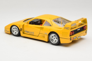 Ferrari F40 Interconti Car HiFi Keltainen Bburago 1:18 3032-I1 Metalli — kuva 7 / 8
