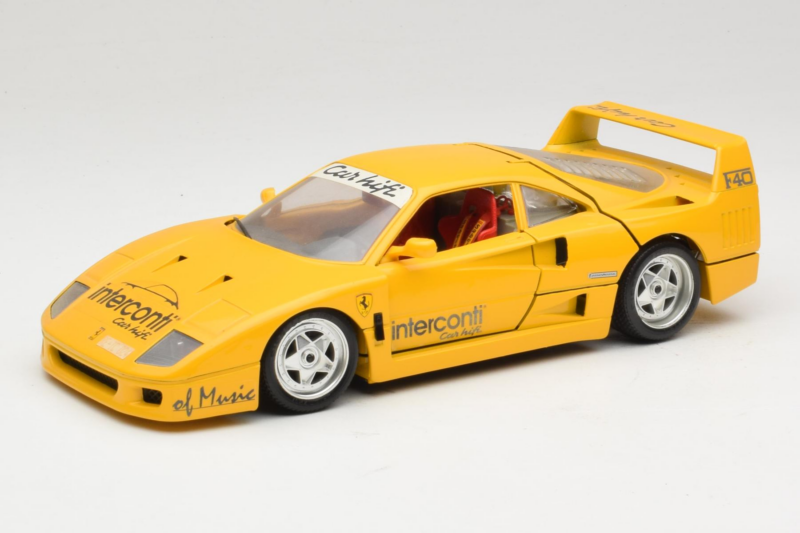 Ferrari F40 Interconti Car HiFi Keltainen Bburago 1:18 3032-I1 Metalli