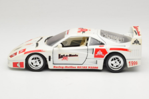 Ferrari F40 Kart-o-Mania Valkoinen Bburago 1:18 3332-W3 Metalli — kuva 4 / 8