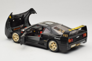 Ferrari F40 Magneti Marelli #3 Musta Bburago 1:18 3022-B1 Metalli — kuva 5 / 8