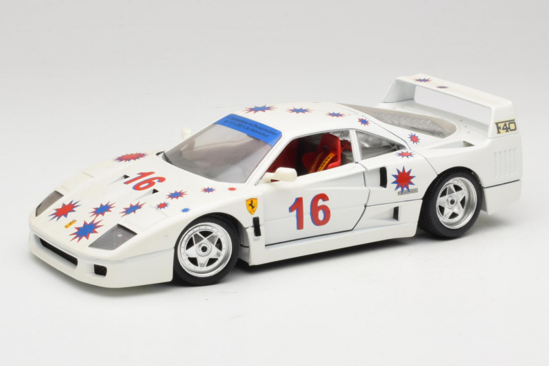Ferrari F40 #16 Borsenmodells Valkoinen Limited Edition 333 pcs 1987 Bburago 1:18 3332-W1 Metalli
