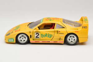 Ferrari F40 Totip Jolly Club #2 Keltainen Bburago 1:18 3332-Y1 Metalli — kuva 4 / 8