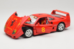Ferrari F40 #8 Bevro International Punainen 1987 Bburago 1:18 3332-P3 Metalli — kuva 2 / 8