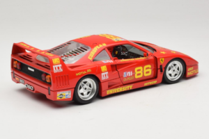 Ferrari F40 LM #86 Ch. Pozzi IMSA 24 Hours of Le Mans 1985 Punainen Bburago 1:18 3332-P6 Metalli — kuva 3 / 8
