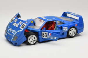 Ferrari F40 Pilot #56 Sininen Bburago 1:18 3332-BL1 Metalli — kuva 2 / 8