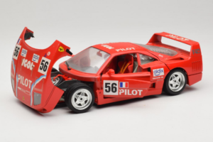 Ferrari F40 #56 Pilot Punainen 1987 Bburago 1:18 3332-P2 Metalli — kuva 2 / 8